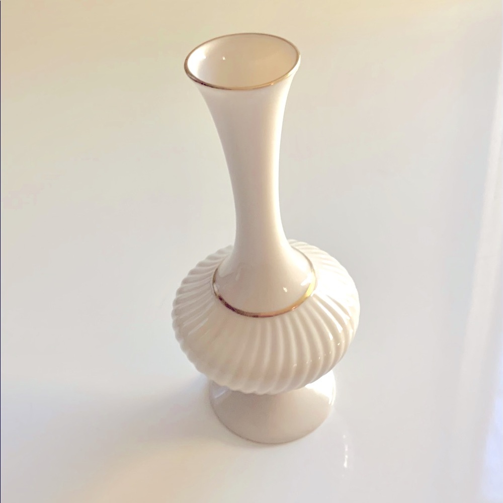 Vintage Porcelain Lenox Cream w/ Gold Trim Ribbed 7” Bud Vase